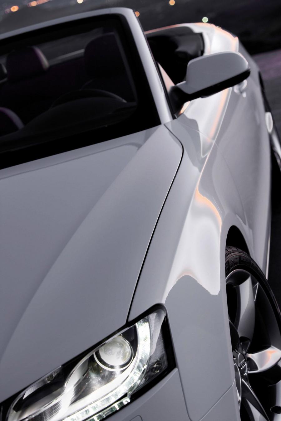 Детали экстерьера Audi A5 Cabriolet 3.0 TDI 2009 года  (фото 41 из 72)
